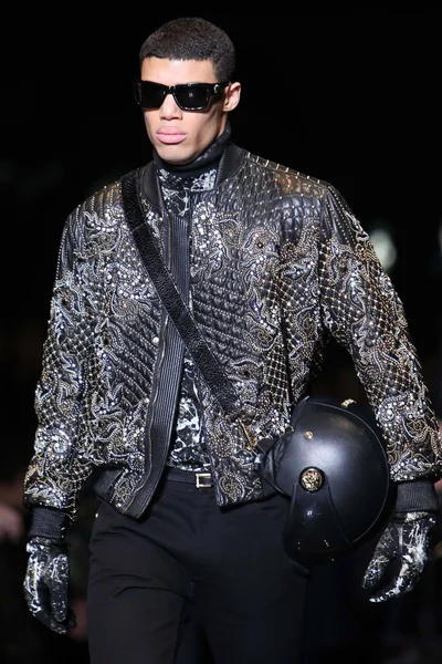 Look 120